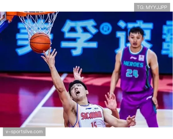 篮下干扰球是什么意思？判罚标准与判定场景解析举例
